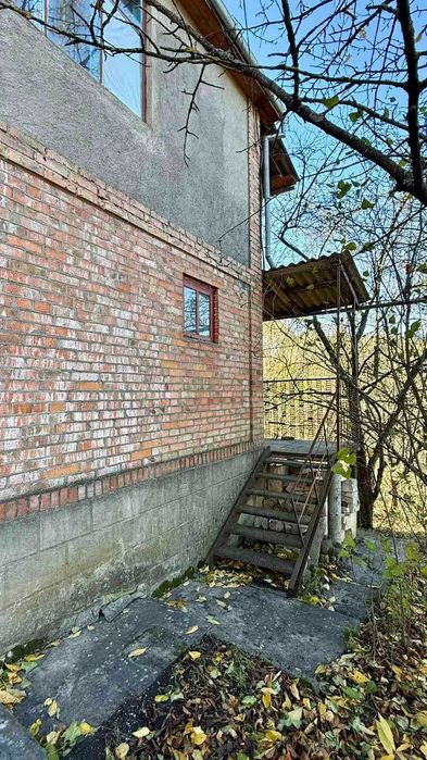 Продаж дачного будину в садівничому товаристві "Вишневий сад-2"