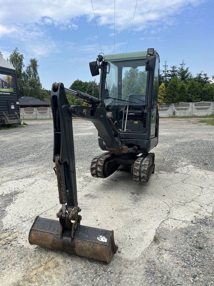 Minikoparka volvo ec15c