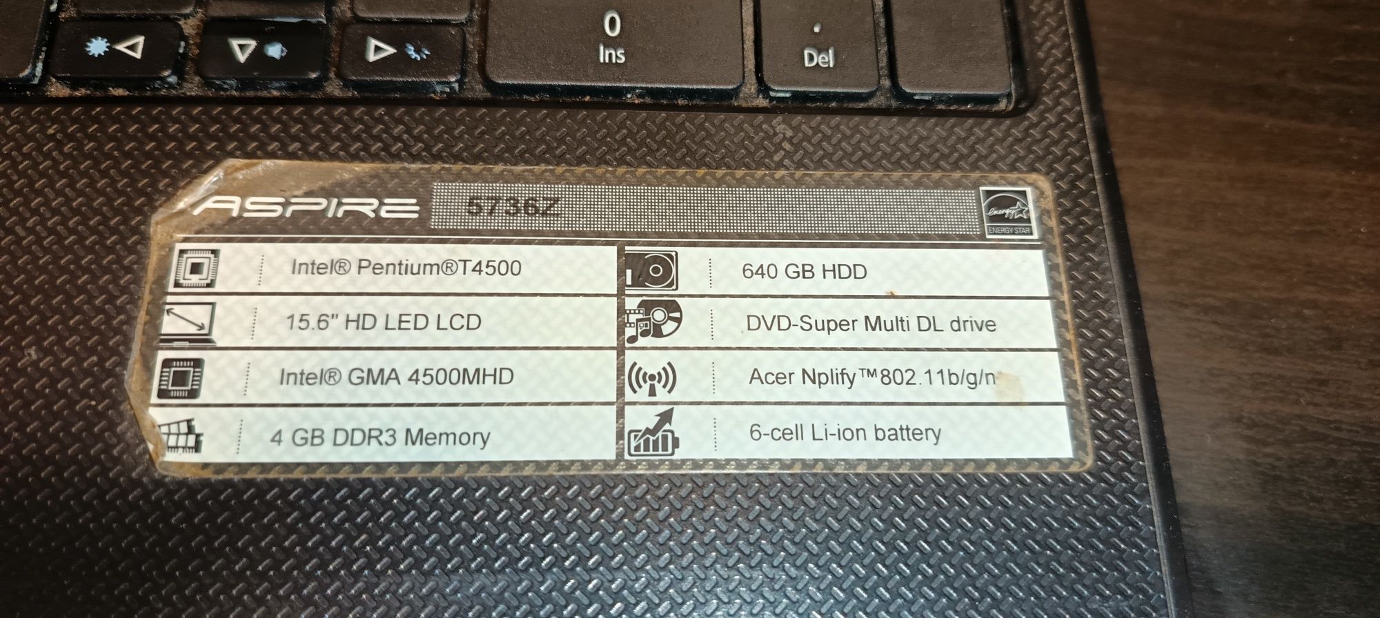 Dois PCs portáteis para peças