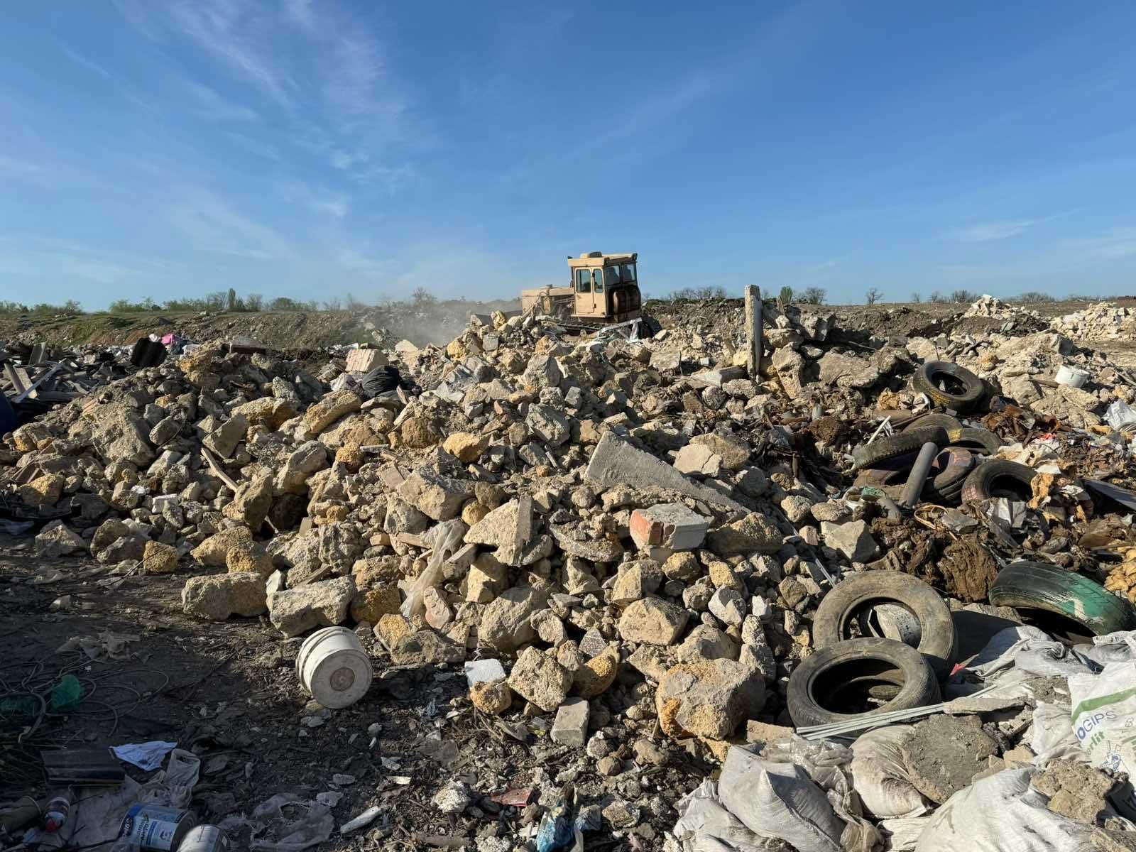 Вывоз мусора.Вывоз старой мебели хлама.Спуск с этажей.Вивіз сміття.