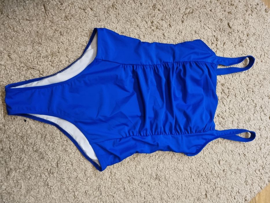Продам купальник женский,  новый