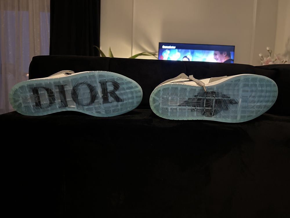 Sprzedam buty na wzor Jordan Dior roz 43
