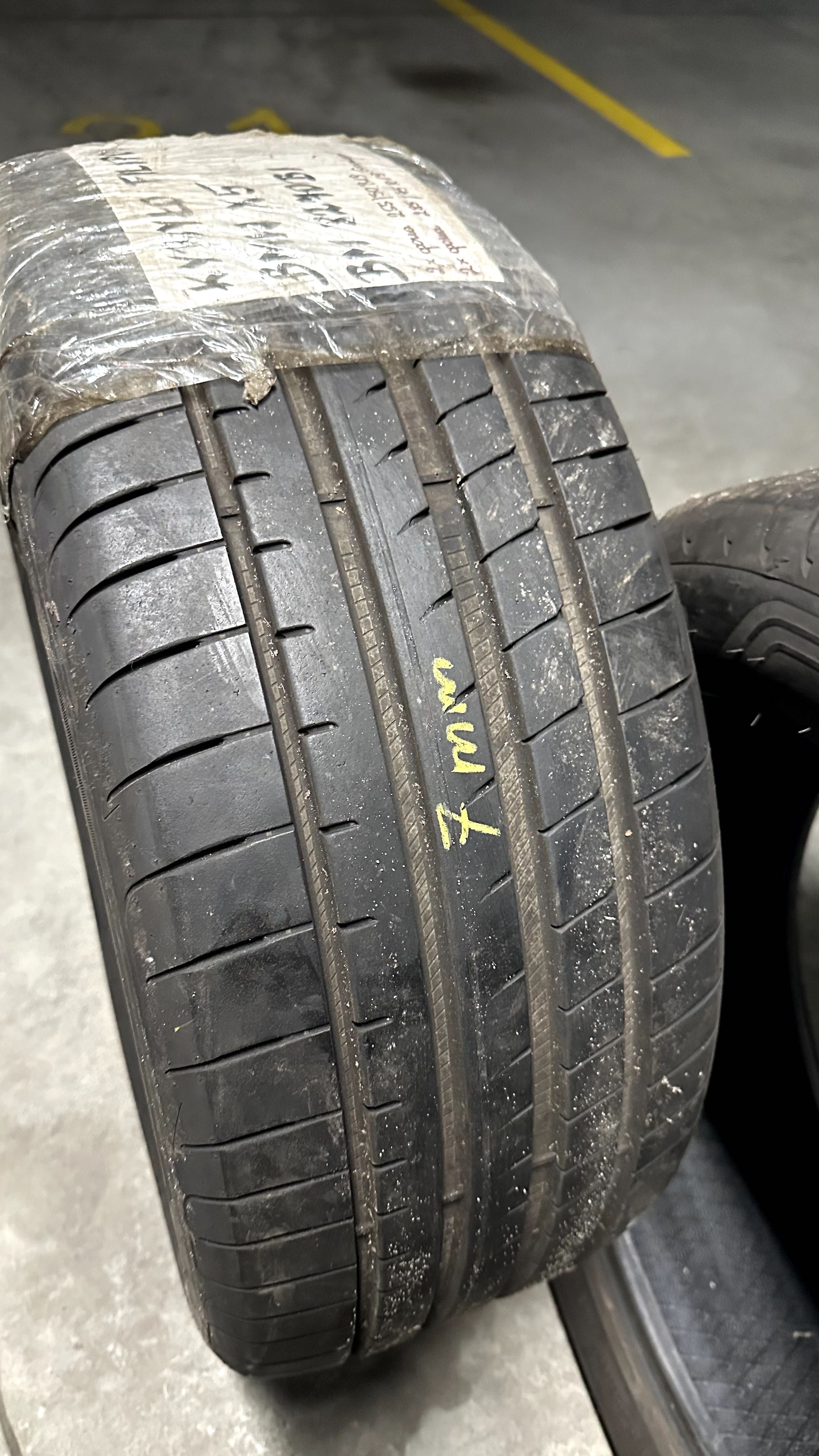Opony letnie Goodyear Eagle F1 255/50 i 285/45 R19