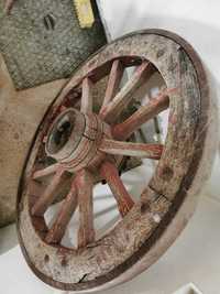 Roda rústica centenária