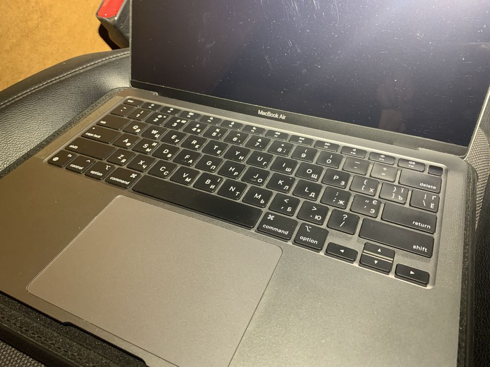 MacBook air 13 m1 8/256gb