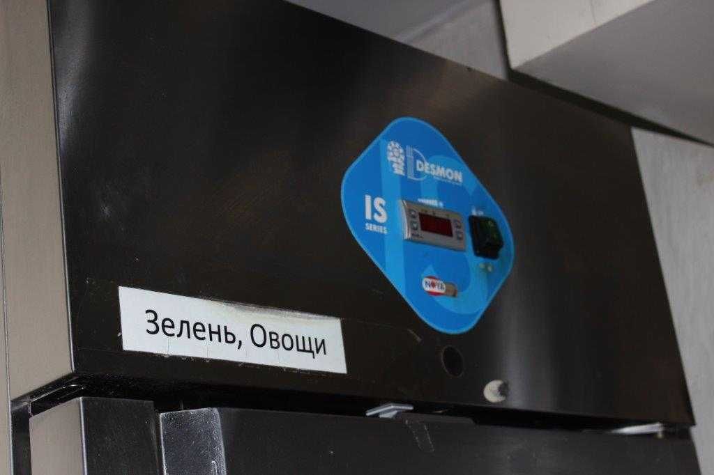Холодильна та морозильна шафа Desmon