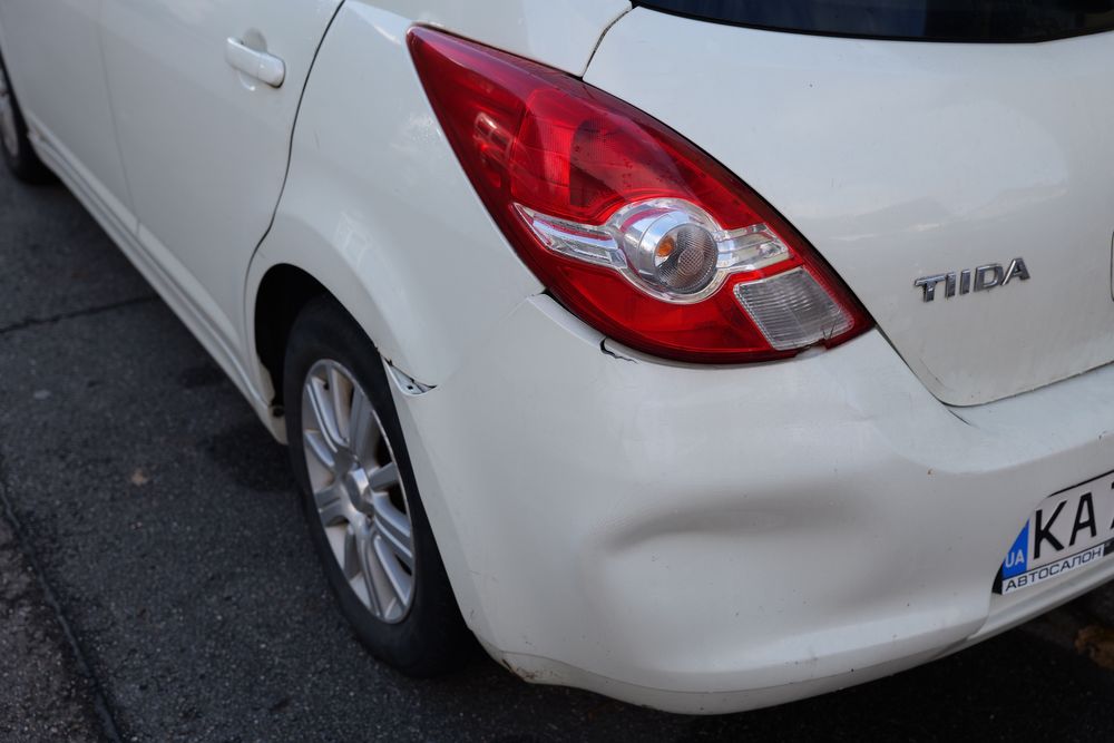 Nissan TIIDA Axis Autech 2010 р. Повна комплектація