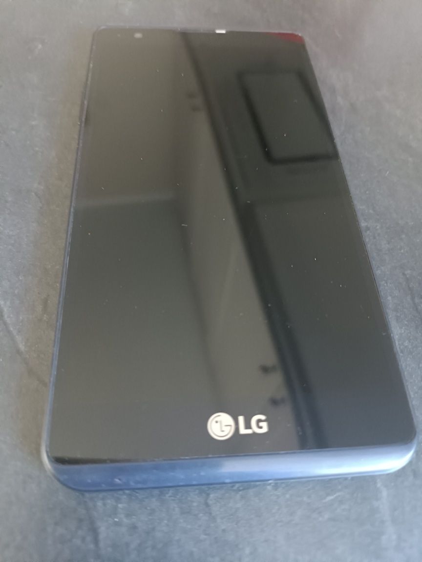 LG X power . Nie włącza się.