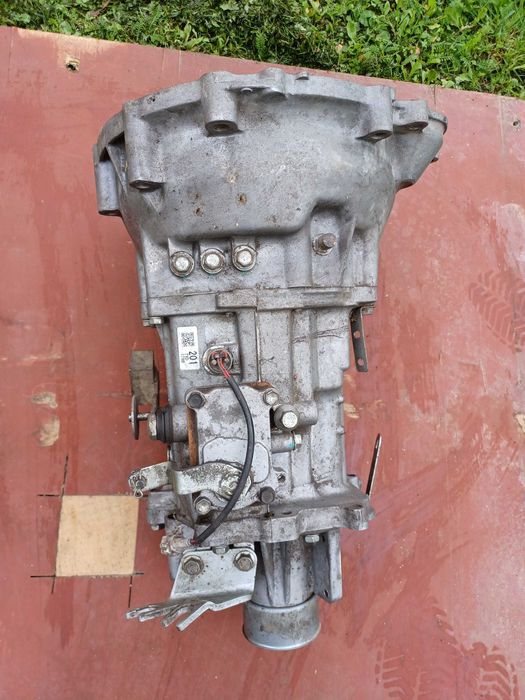 Sprzedam skrzynie biegów .  1.5 benzyna  daihatsu teriosa 2006r-2012r