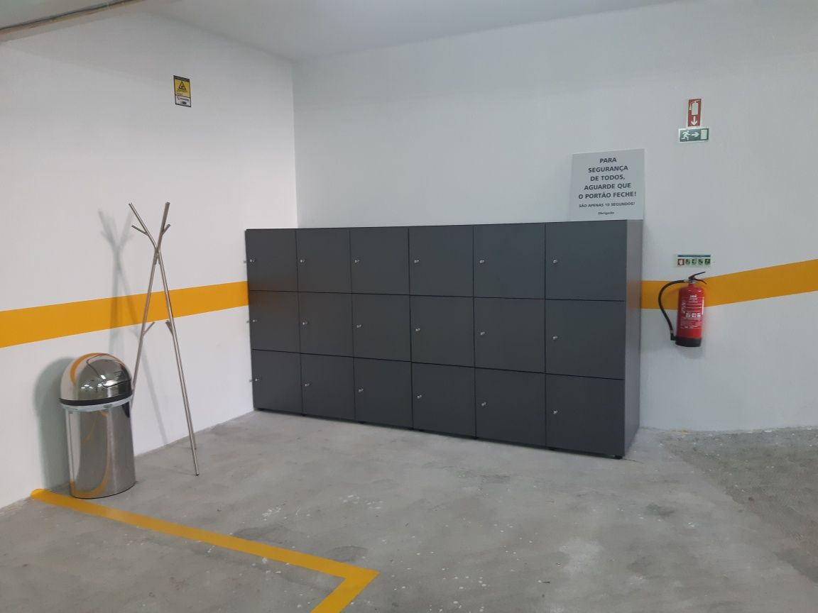 Garagem motas - Cova da Piedade