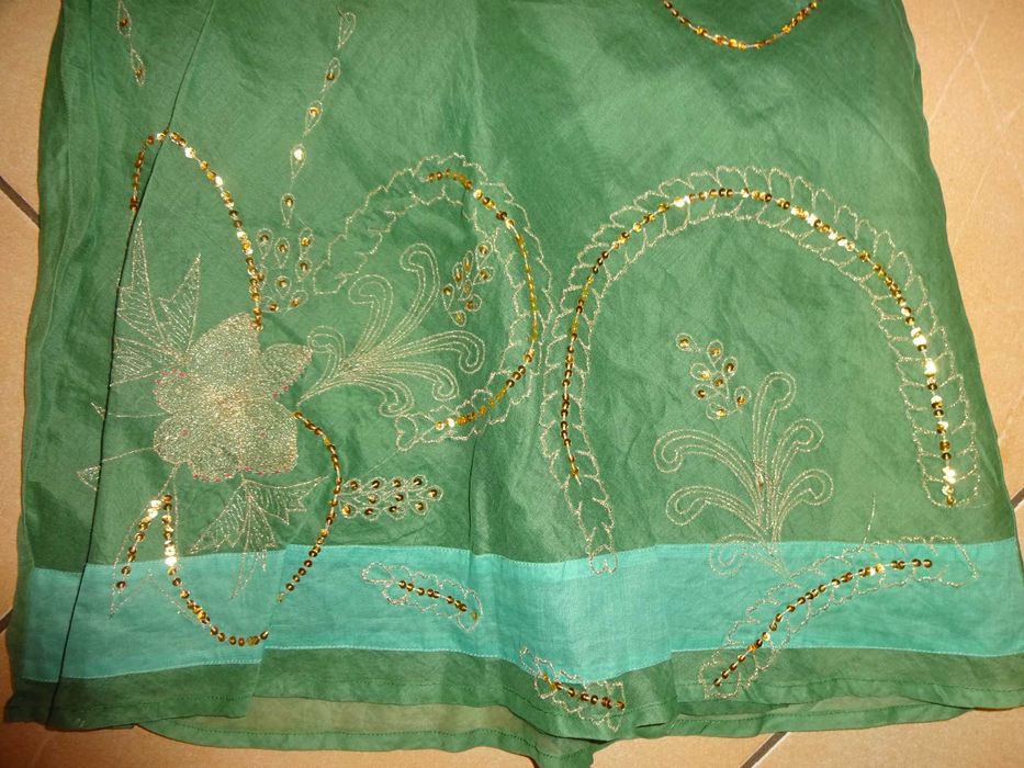 ATMOSPHERE zielona letnia bluzka wiązana na szyji z cekinami hafty 40