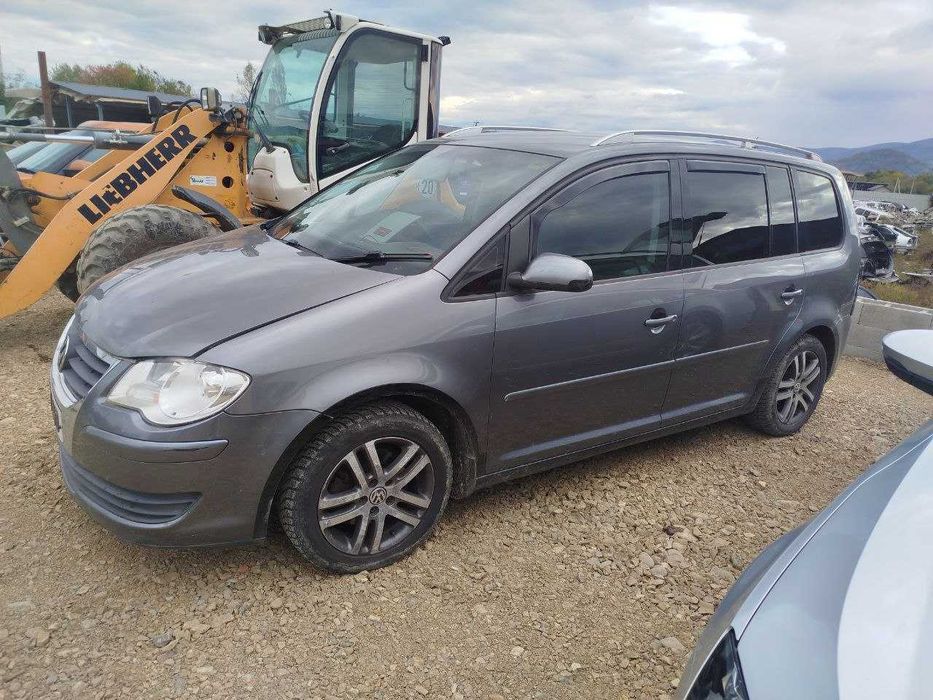 Продам Туран 1.9 TDI 2007 р механіка Touran 1.9