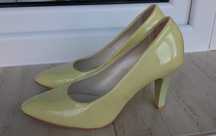 Buty damskie   .