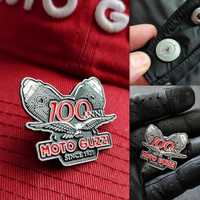 Znaczek Moto Guzzi Pin, 100 lat dla fana marki