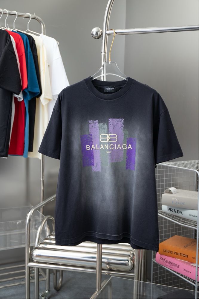 Футболка Balenciaga