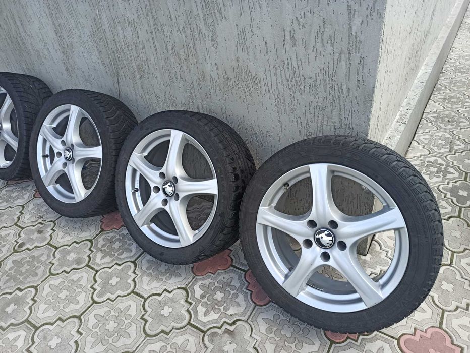 Диски з зимовою резиною Goodyear Vector 4Seasons 225 45 R17, 5*112