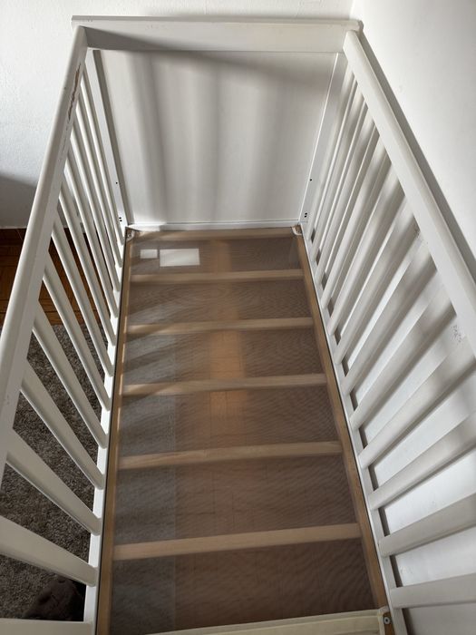 Berço IKEA Sundvik + Colchão – Excelente estado