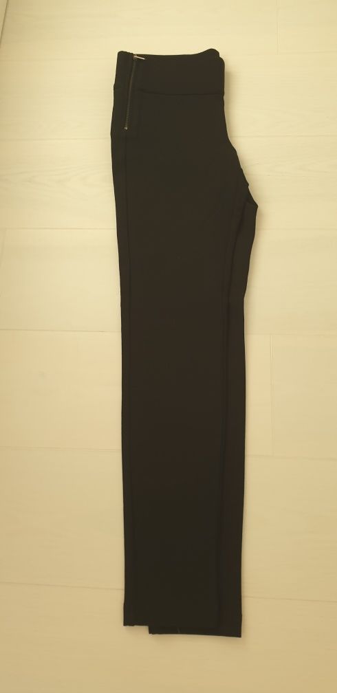 Czarne spodnie Zara