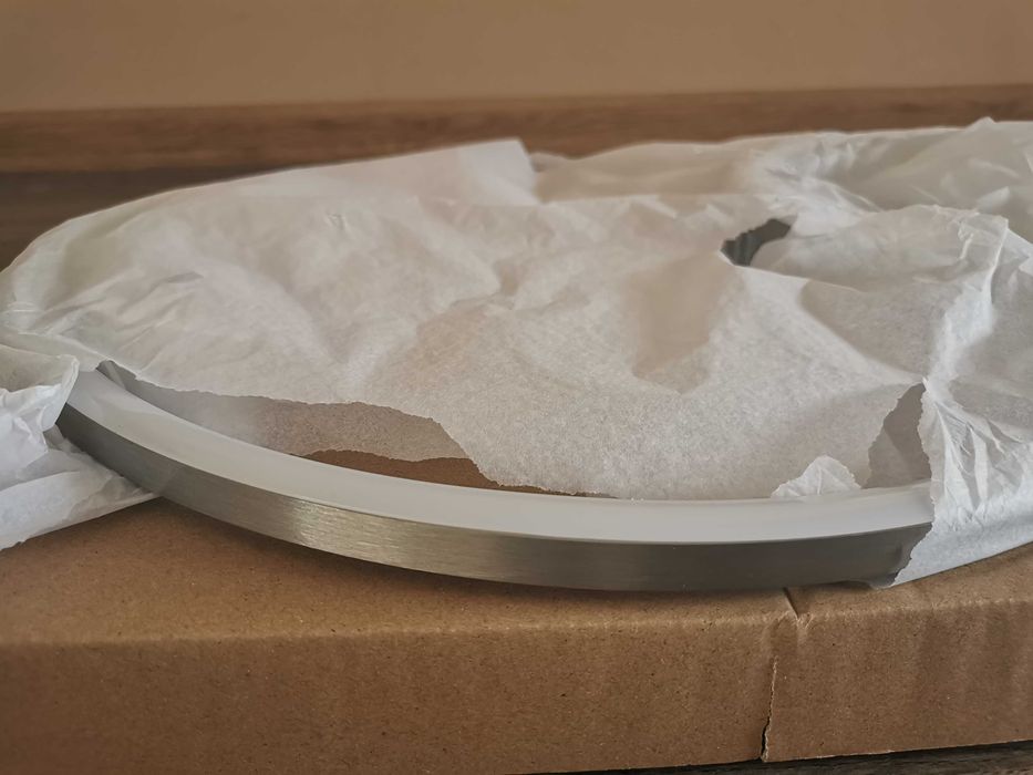 Lampa sufitowa Palmaves 3 biało-srebrna LED 56cm, pilot 2900lumen Eglo