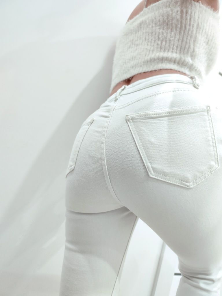 Spodnie jeansowe białe