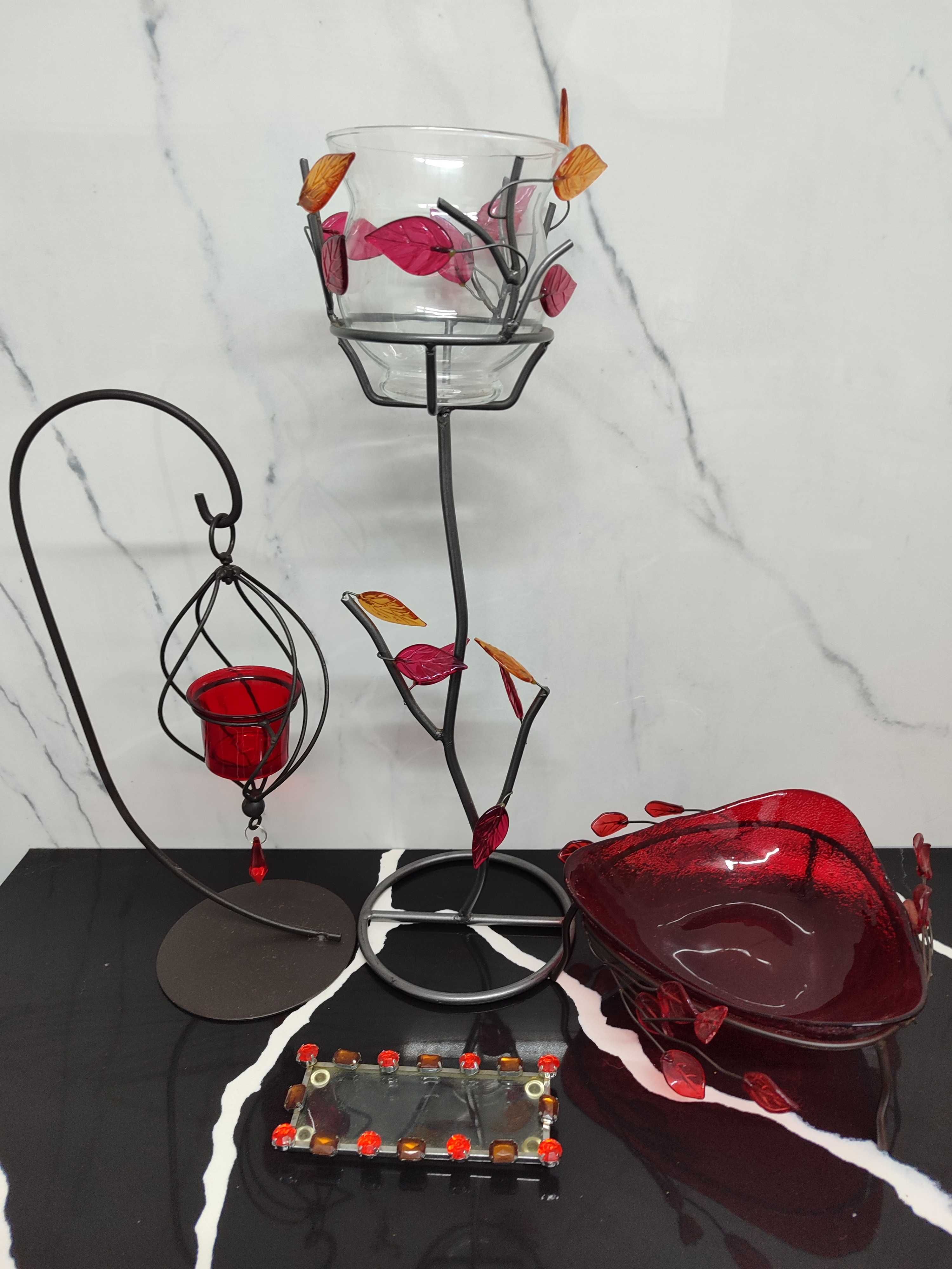4 Porta velas em metal e vidro