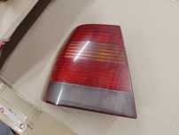 Lampa lewa tył bora  sedan