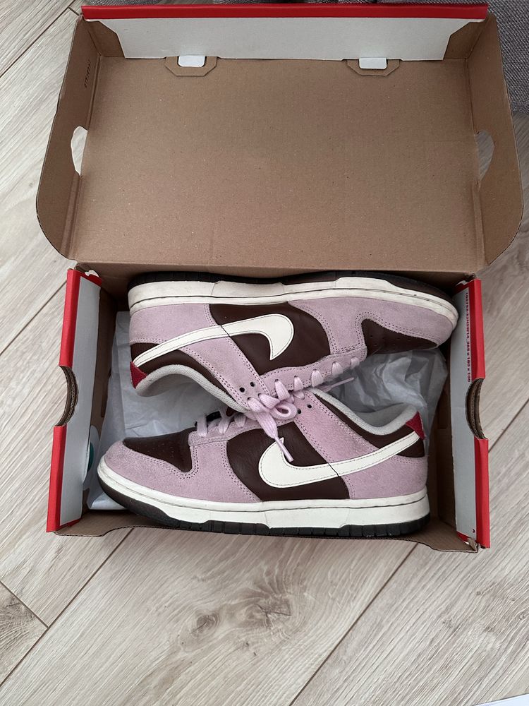 Nike Dunk Low Neapolitan 37.5