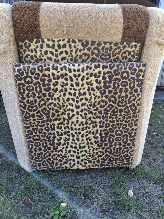 Крісла і диван вживані