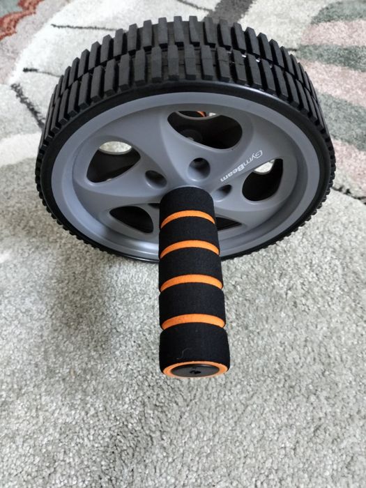 Ab Wheel (do mięśni brzucha)