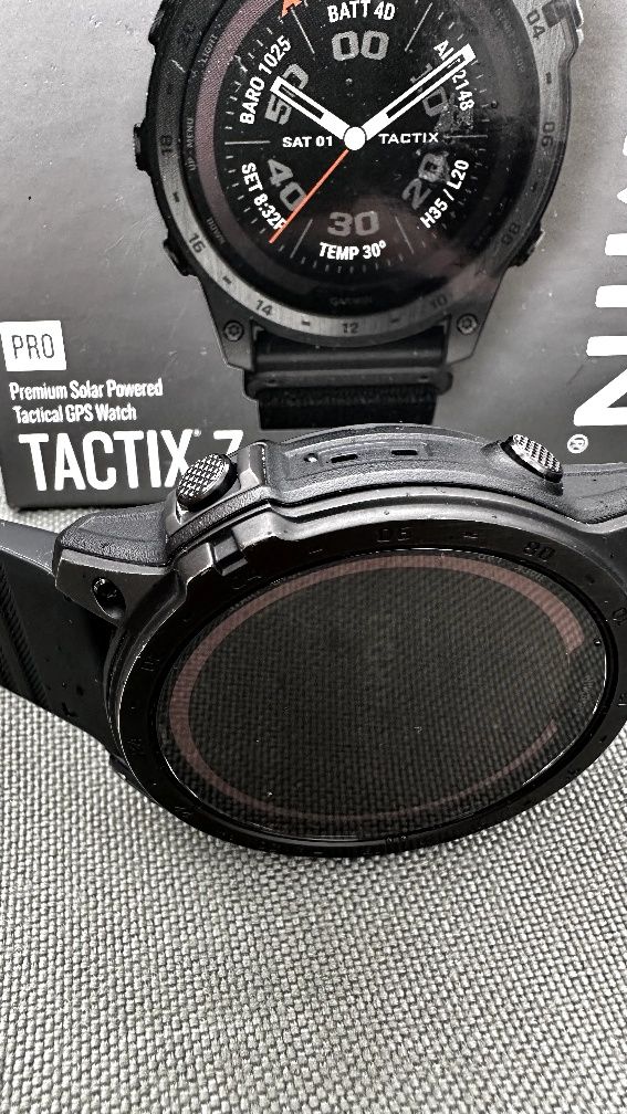 Garmin Tactix 7 pro sapphire solar titanium