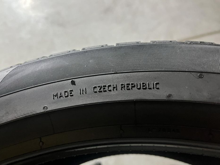 265/40/22 R22 Continental ContiWinterContact TS850P 4шт нові зима