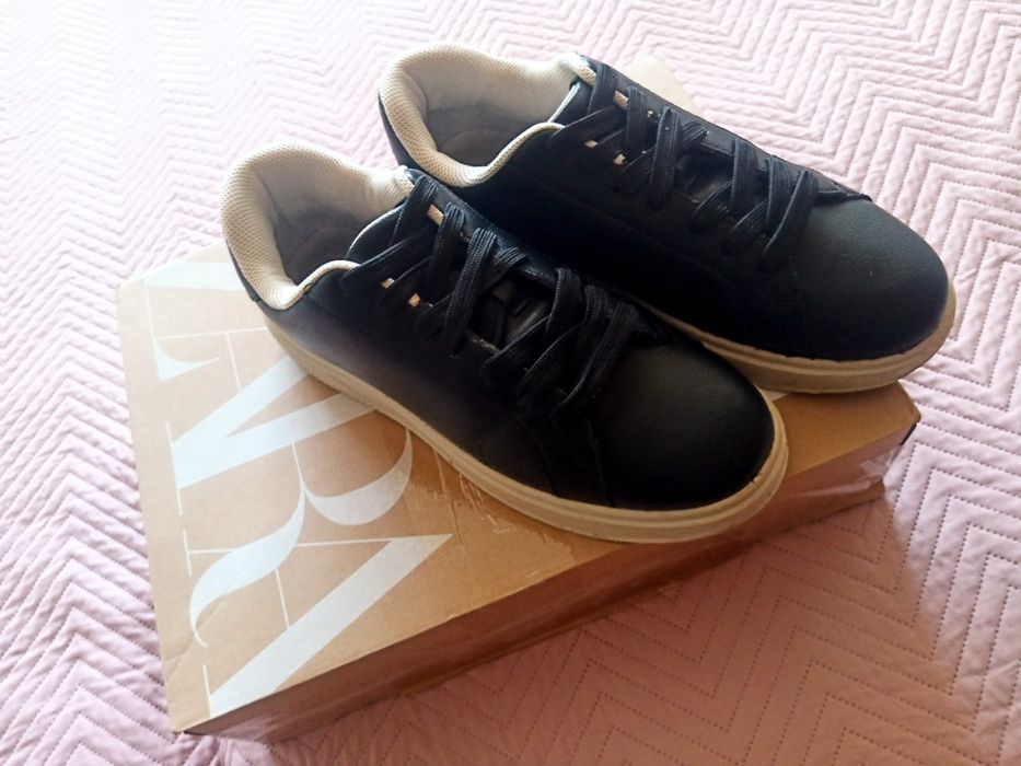 Продам кроссовки, размер 41