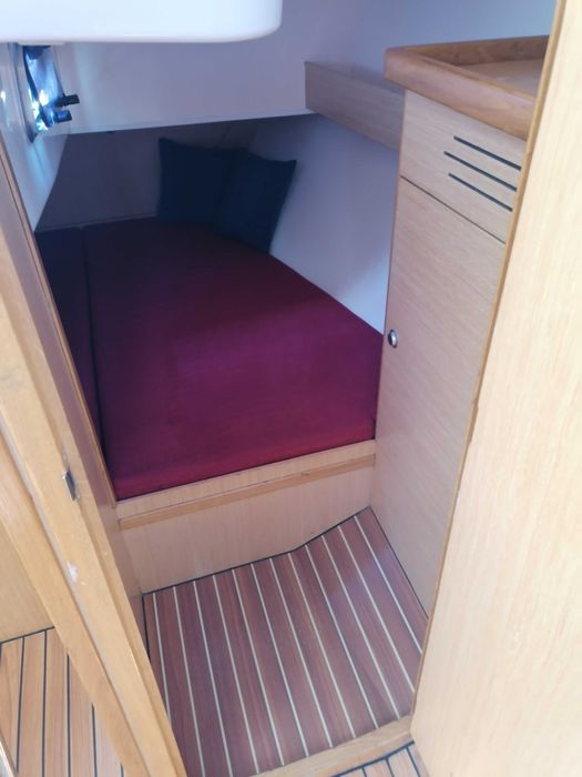 Jacht Antila 26cc - ogrzewanie, lodówka, echosonda, faktura