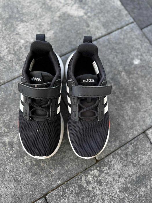 Кросівкі Adidas розмір 33 бу