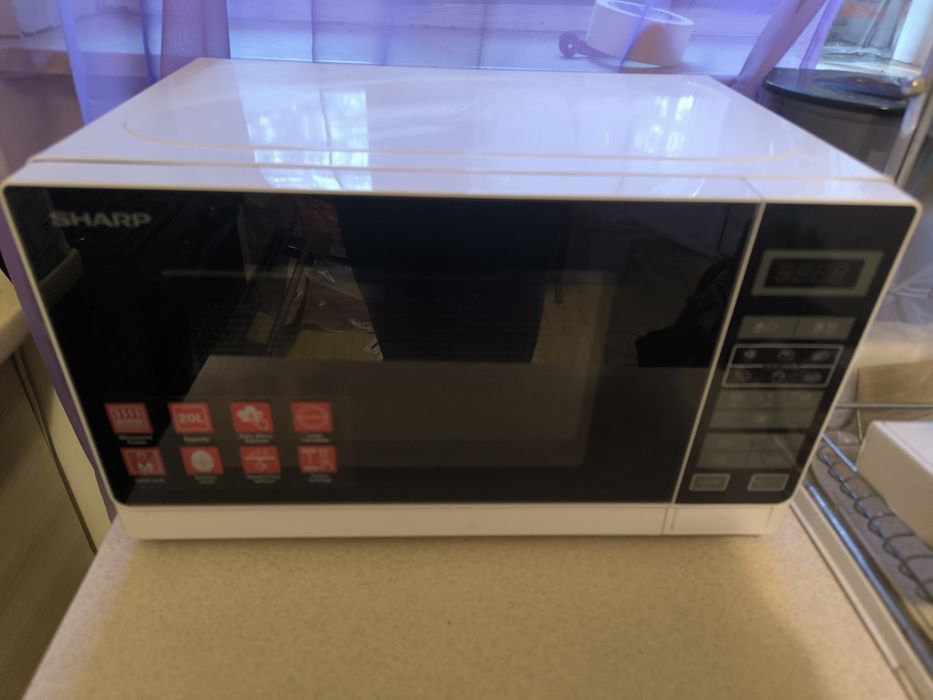Mikrofalówka Sharp r242WW