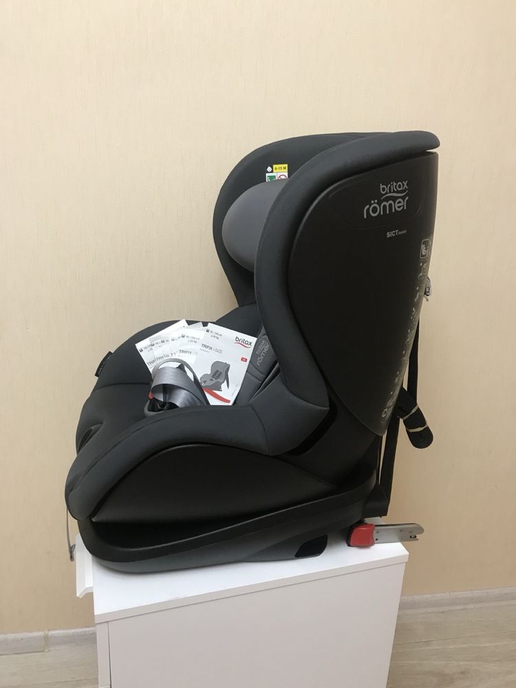 Автокрісло Britax Romer TRIFIX2 i-SIZE  (Storm Grey)