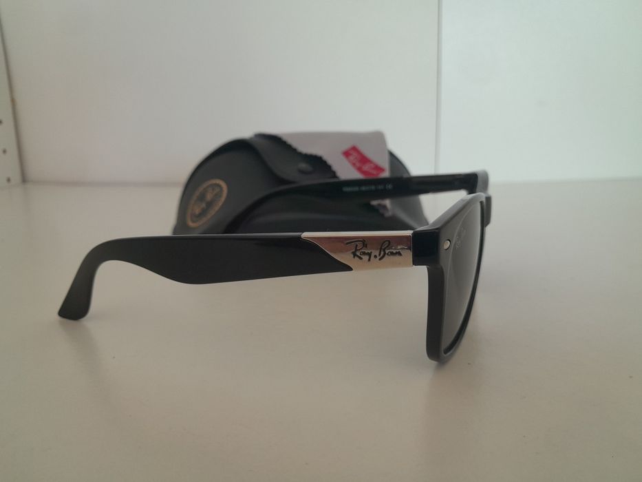 Óculos de sol Rayban 8020