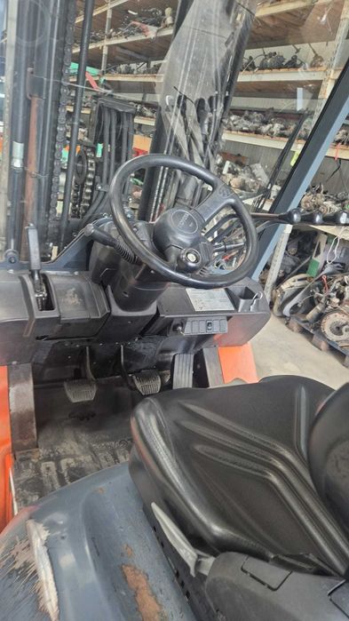Empilhador Toyota Modelo 7FD30 2007