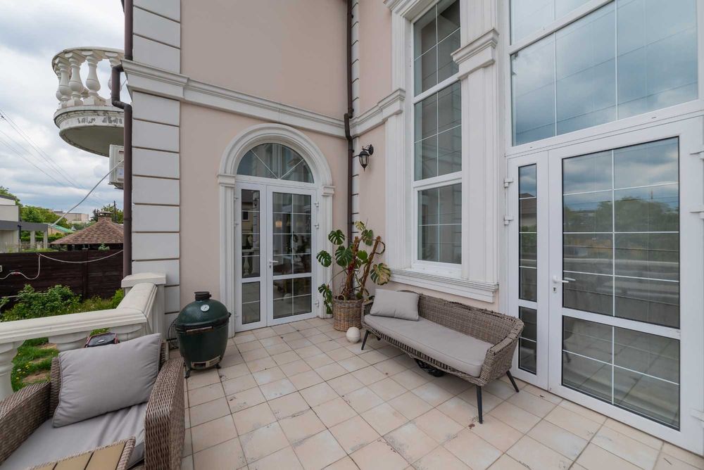 Продаж‼️елітний будинок 298 м2, Русанівські сади, Садова без% for sale