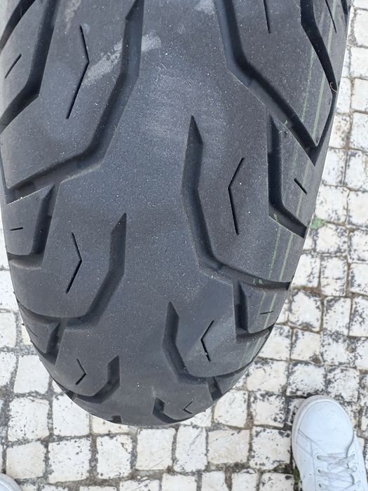 Pneus de scooter com 1500kms
