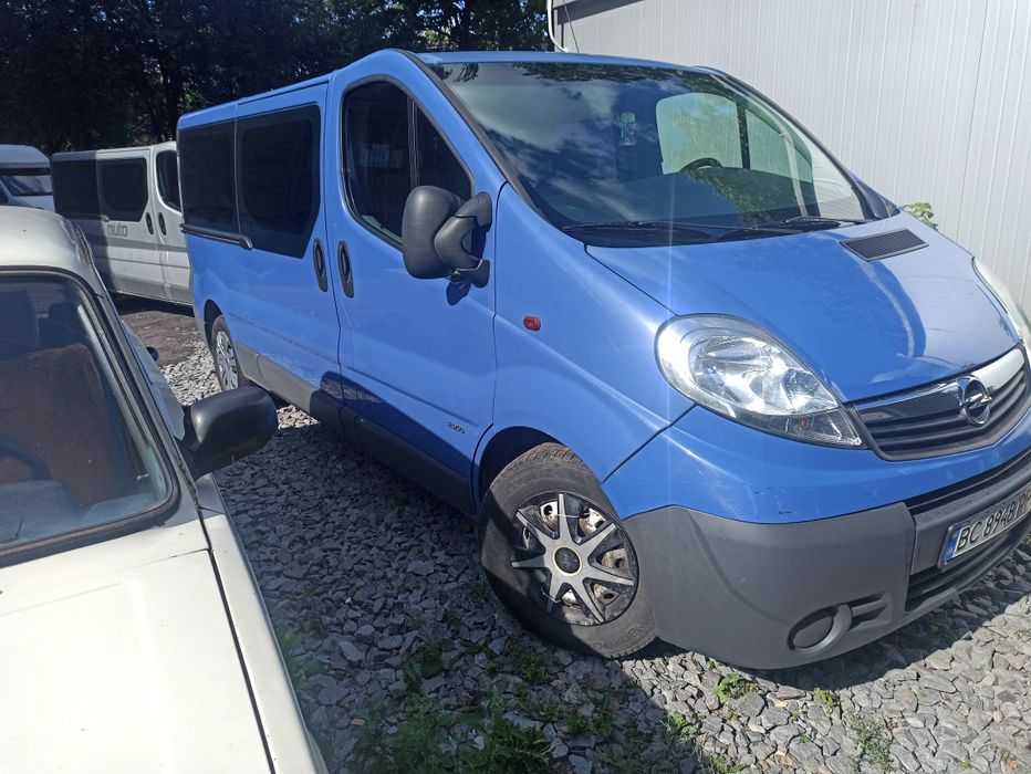 Пасажирські перевезення.Пассажирськие перевозки.Перевезе людей буси.