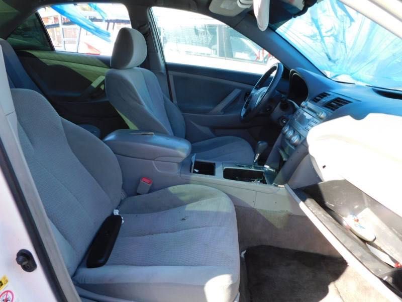 Toyota Camry 2010
