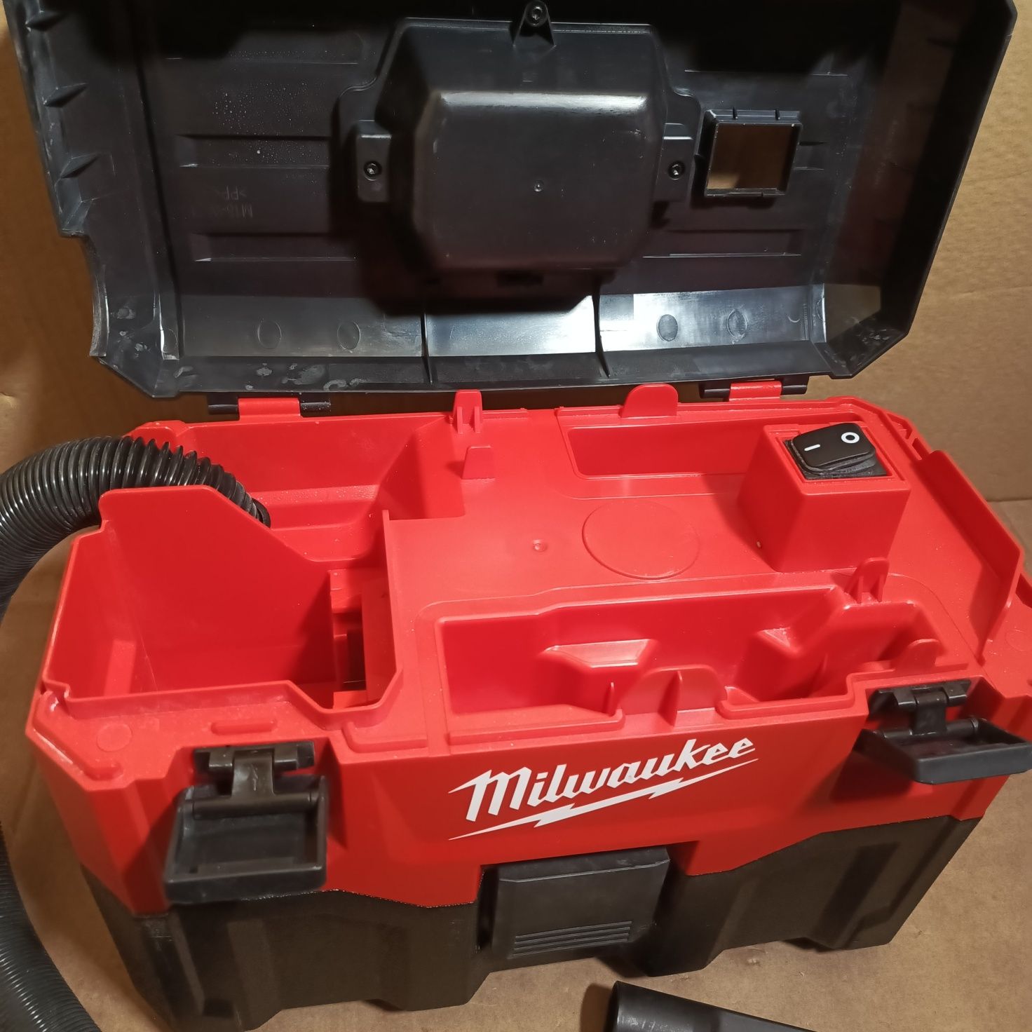 Milwaukee m18 vc2 odkurzacz