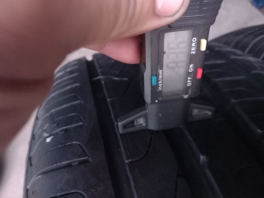 4x opony letnie 235/50 R19 Pirelli 8 mm