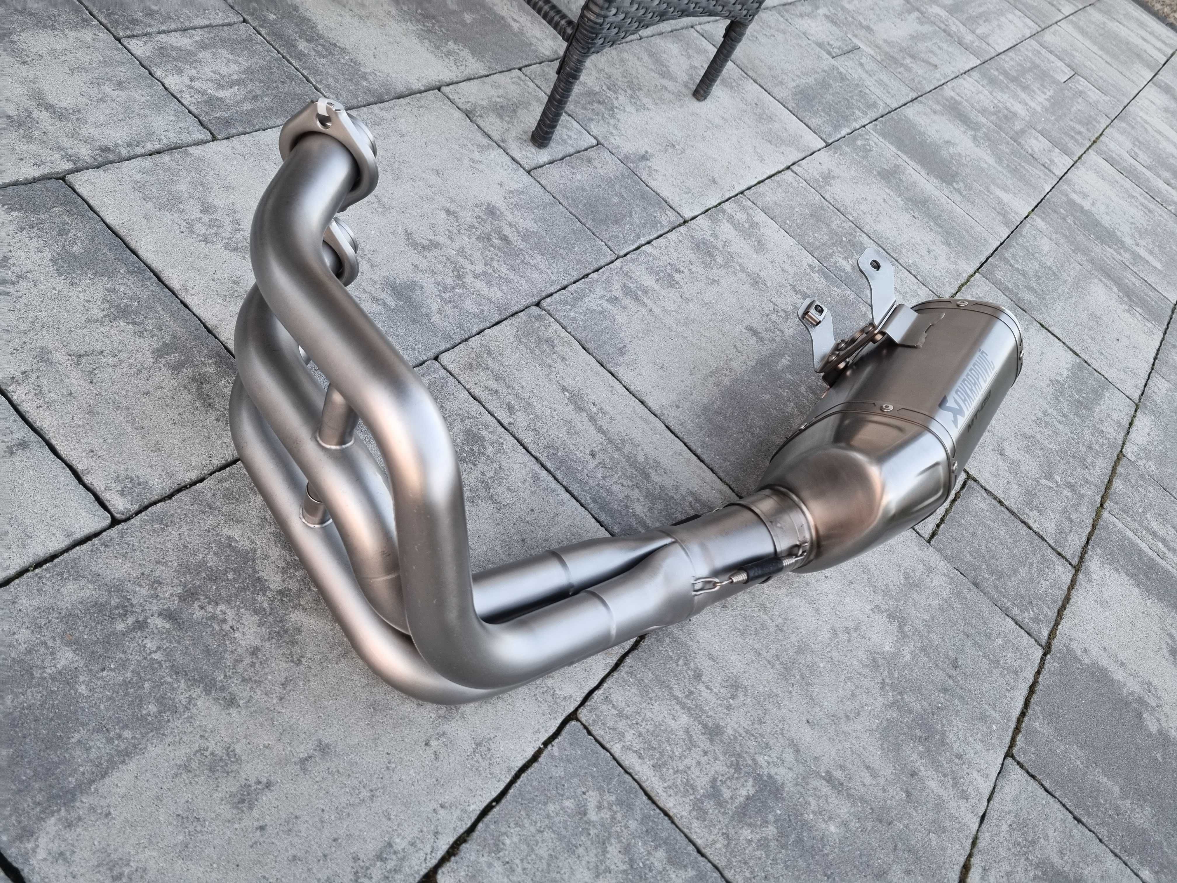 Yamaha MT09 MT-09 Tracer 900 XSR 900 Tłumik Kolektory Wydech Akrapovic