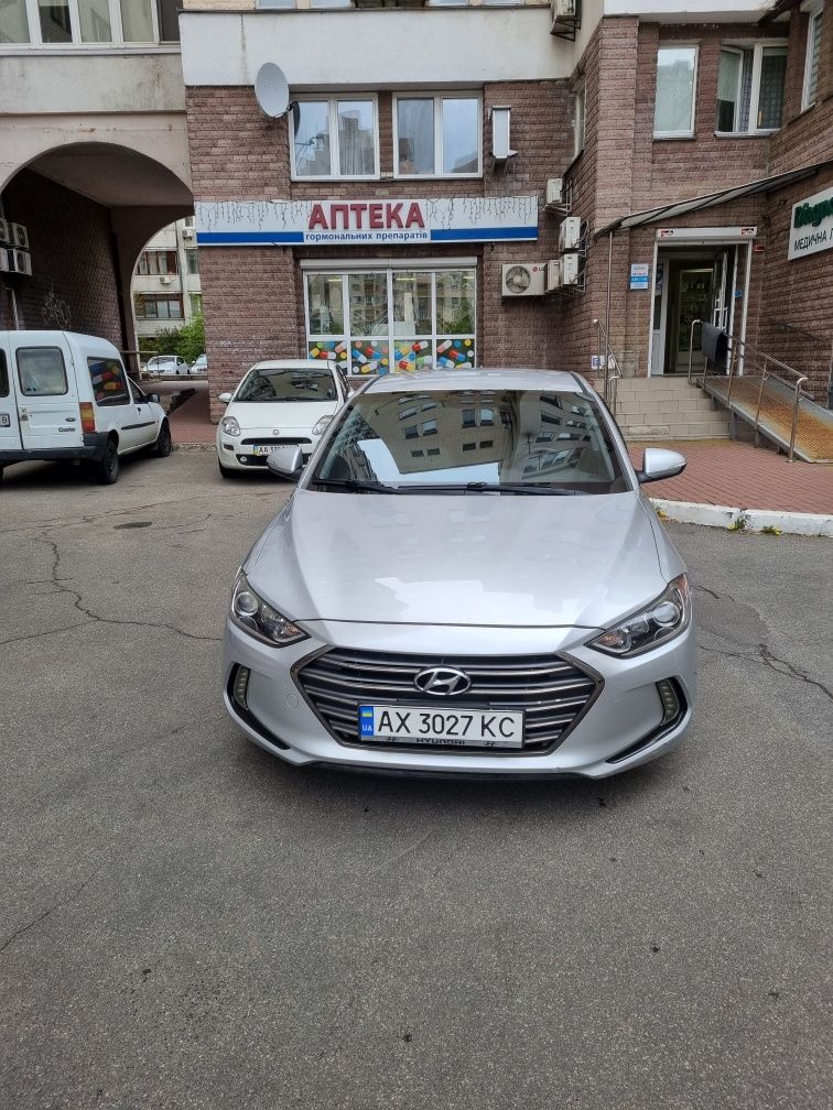 hyundai elantra 2.0