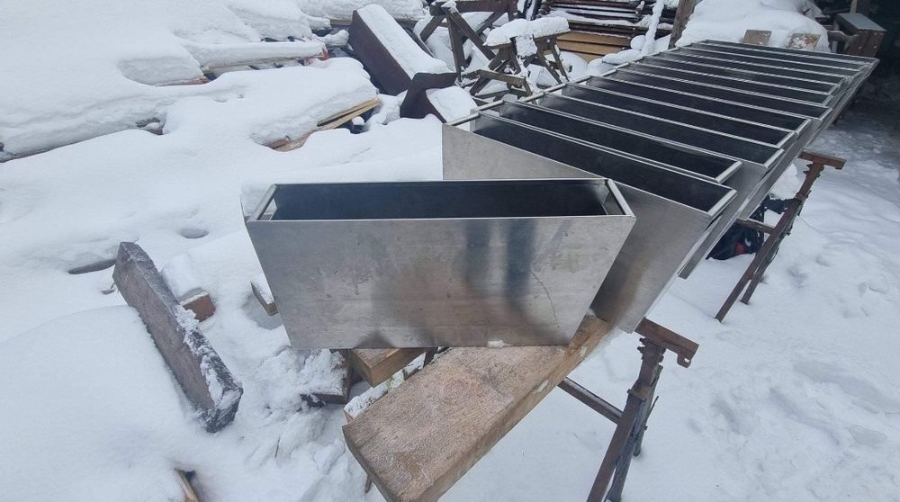 Pojemniki kuwety stal nierdzewna kwasoodporna wymiar 50x25x10
Cena 1sz