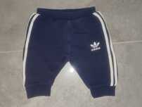 Spodnie Adidas r. 3-6 m-c dresy granatowe