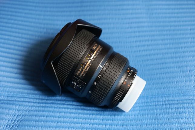 Nikon AF-S Nikkor 17-35mm 2.8D (не 16-35, 14-24)
