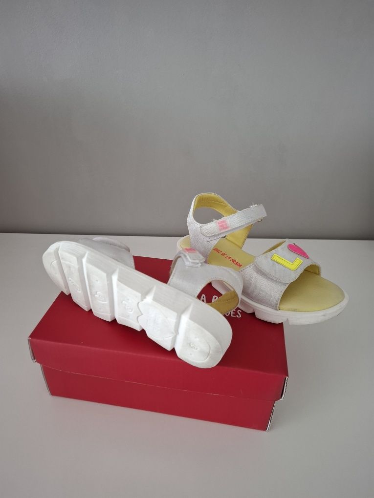 Sandália Love Agatha Ruiz de la Prada - tam. 27 - 12€